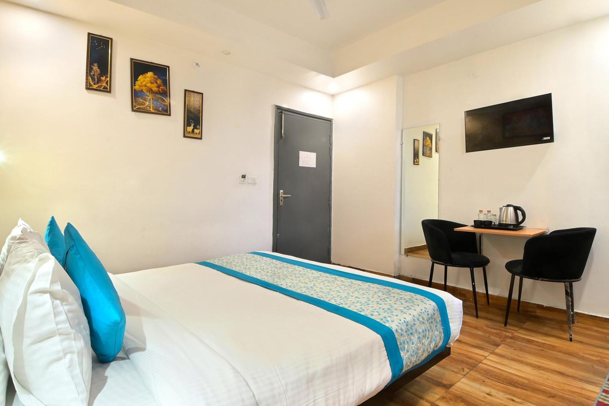 Hotel Red York By Byob Hotels Noida Luaran gambar