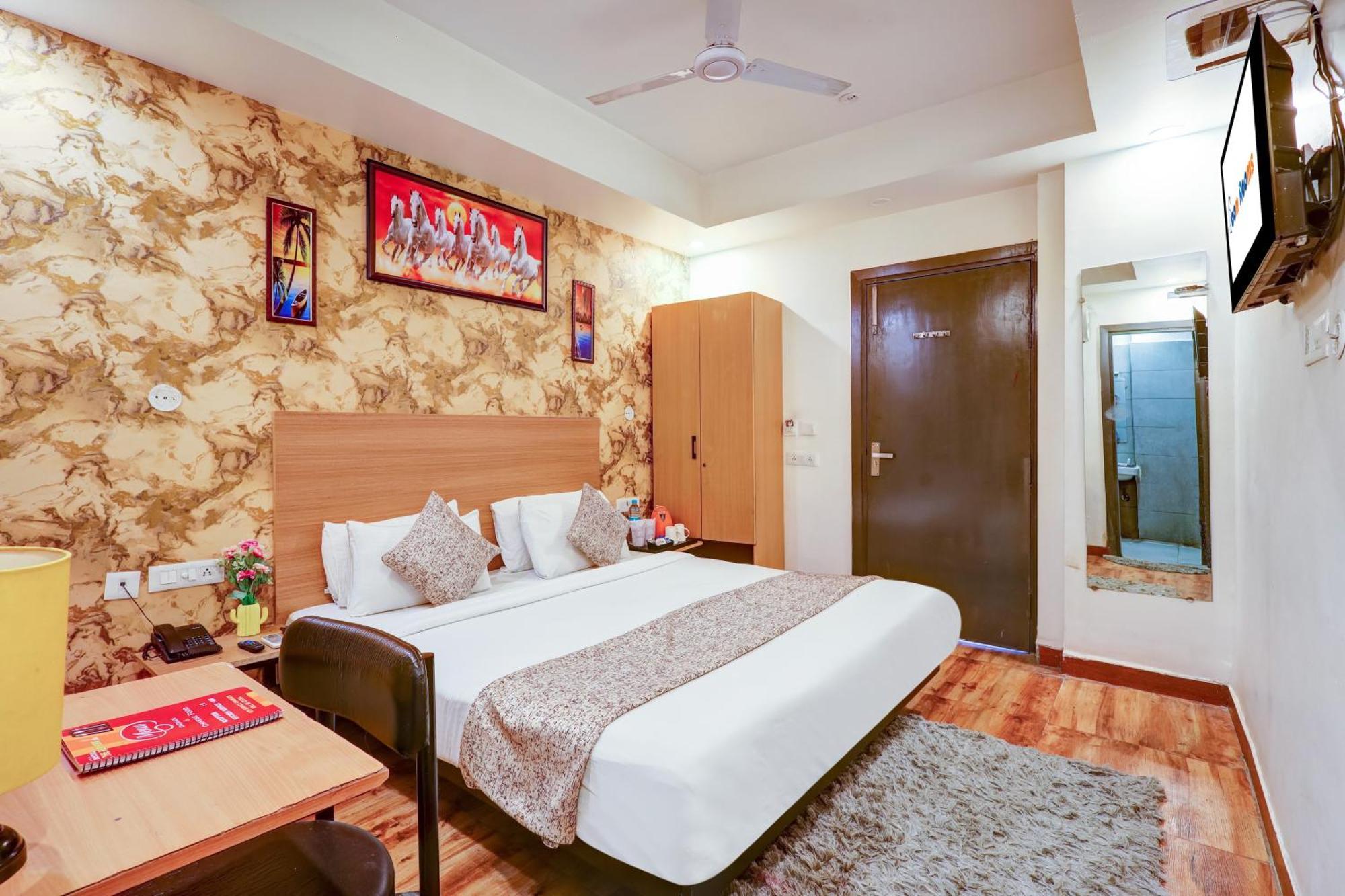 Hotel Red York By Byob Hotels Noida Luaran gambar