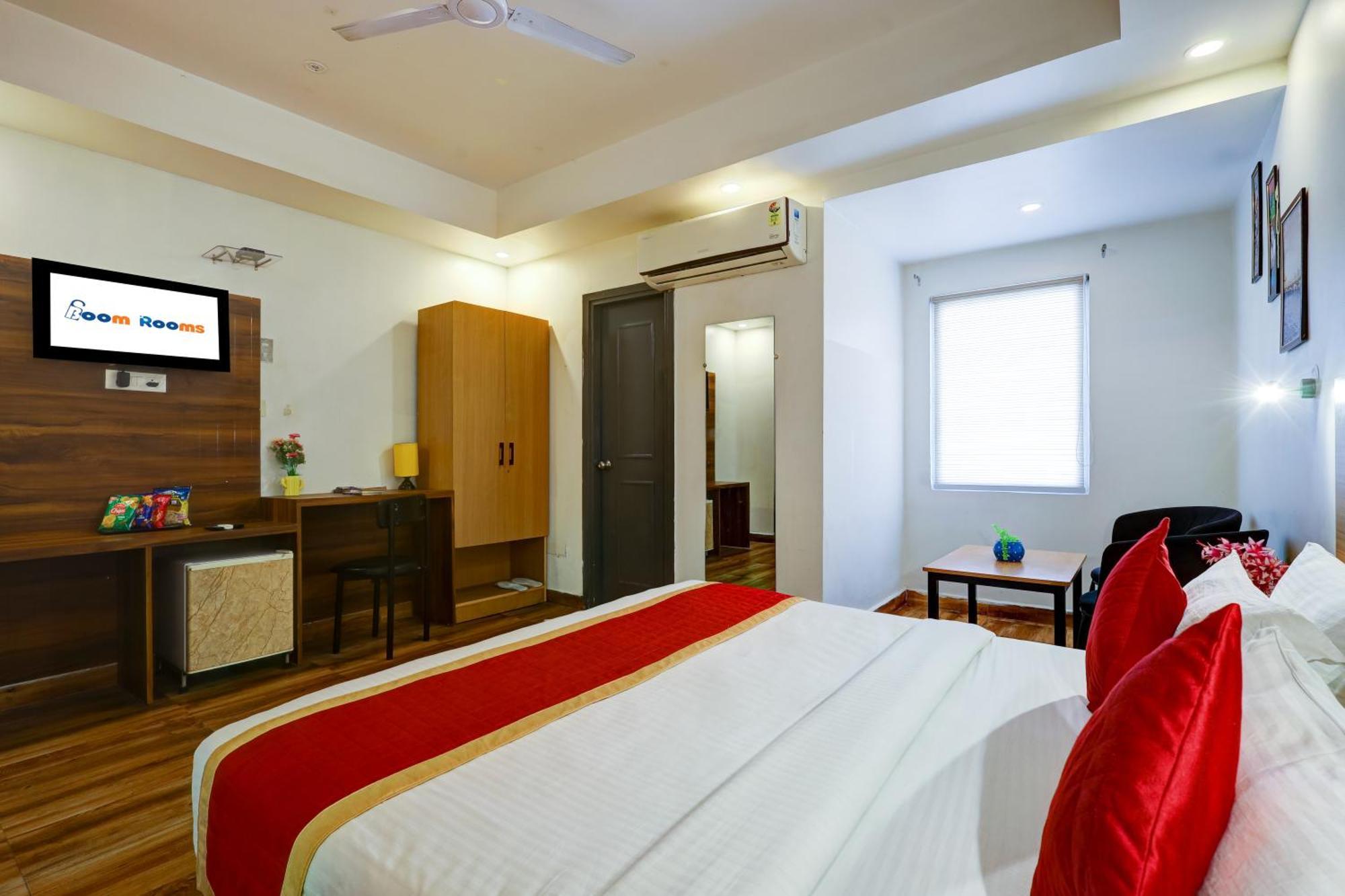 Hotel Red York By Byob Hotels Noida Luaran gambar